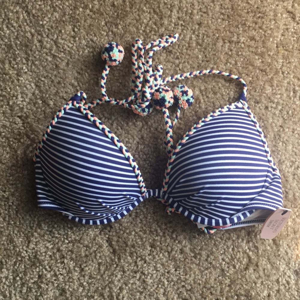 Victoria’s Secret bikini top